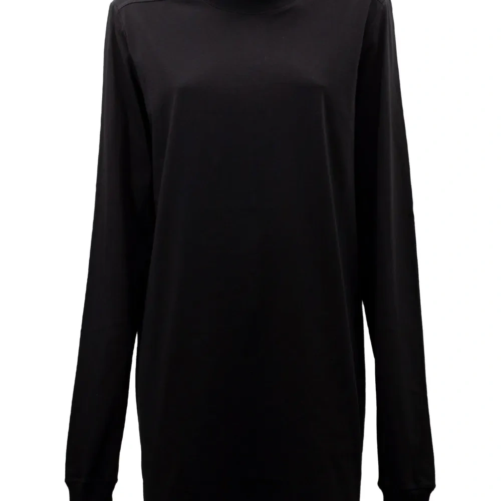 Топ с высоким воротником и длинными рукавами