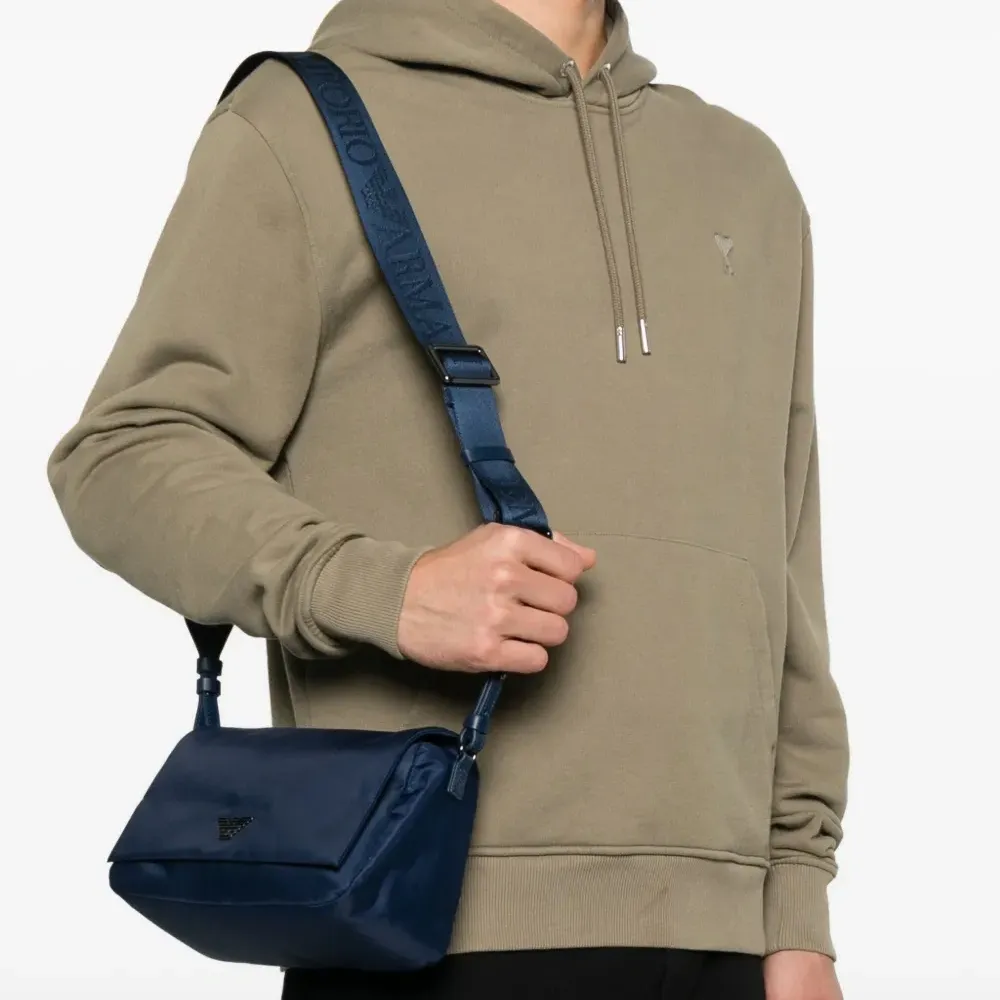 Сумка-мессенджер с логотипом