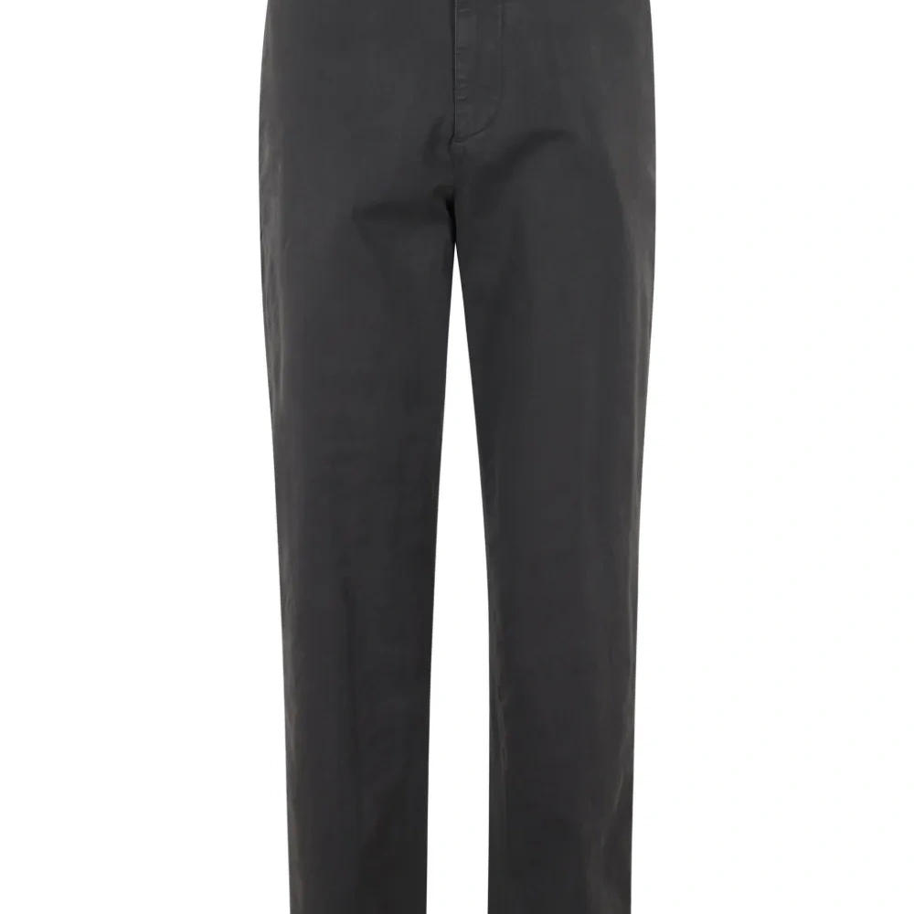 Брюки с накладными карманами