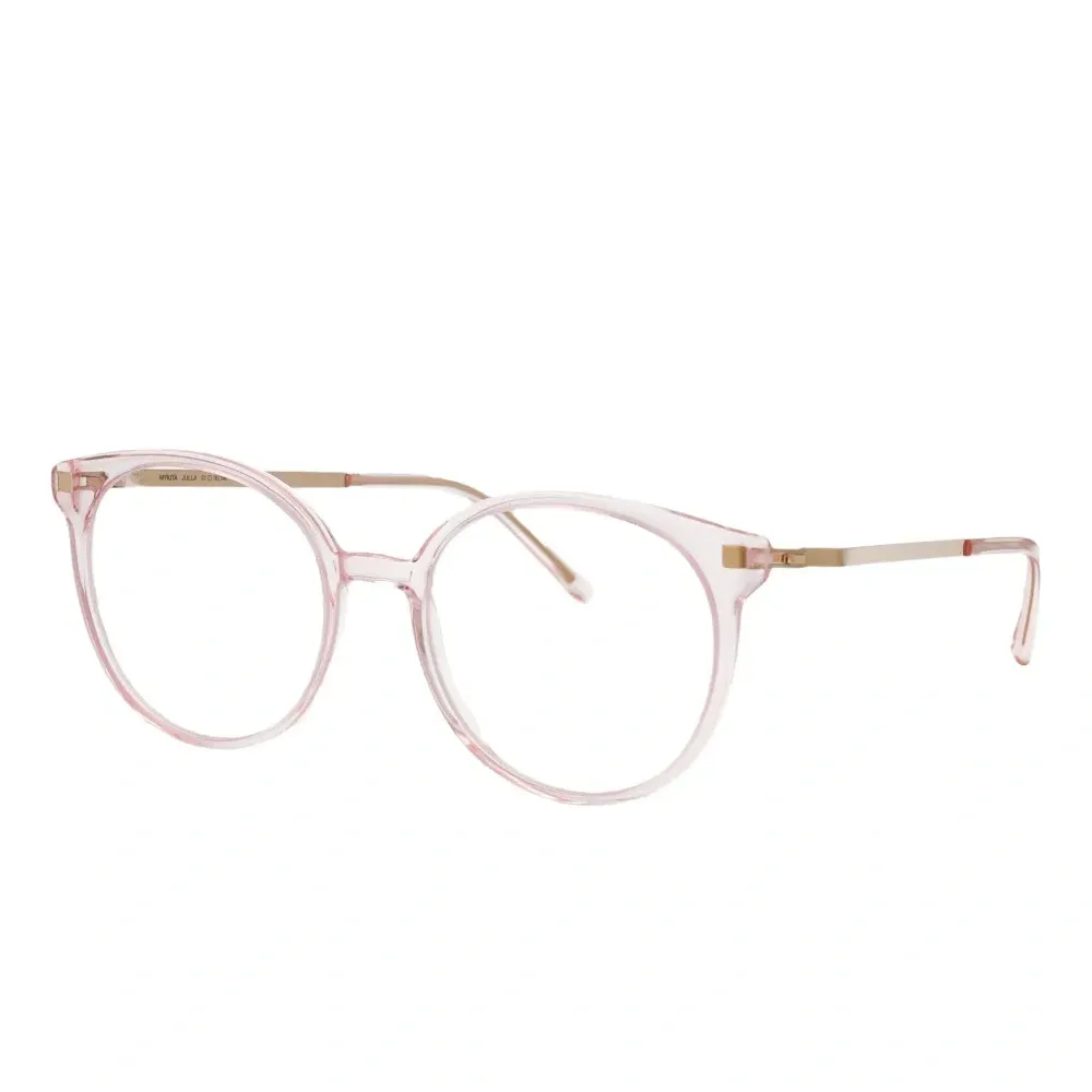 Очки в круглой оправе