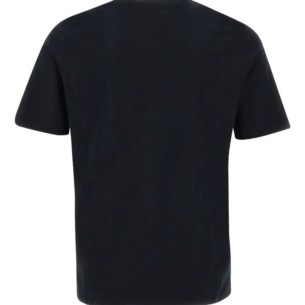 Футболка с круглым вырезом