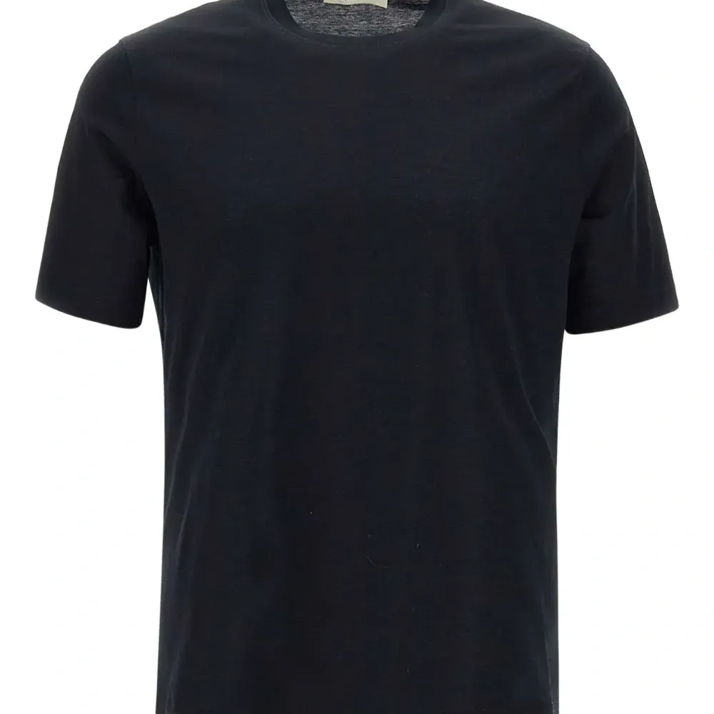 Футболка с круглым вырезом