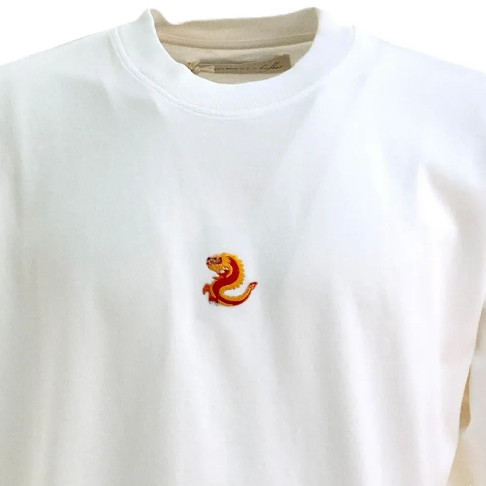 Футболка с вышивкой