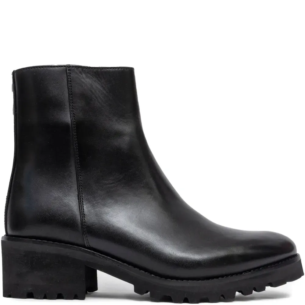 Ботинки на молнии