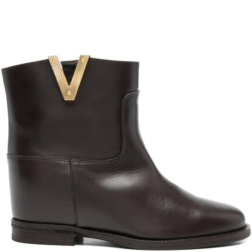 Ботильоны с V-образной деталью