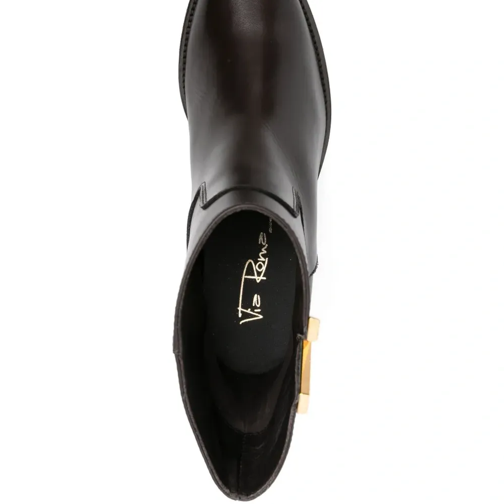 Ботильоны с V-образной деталью