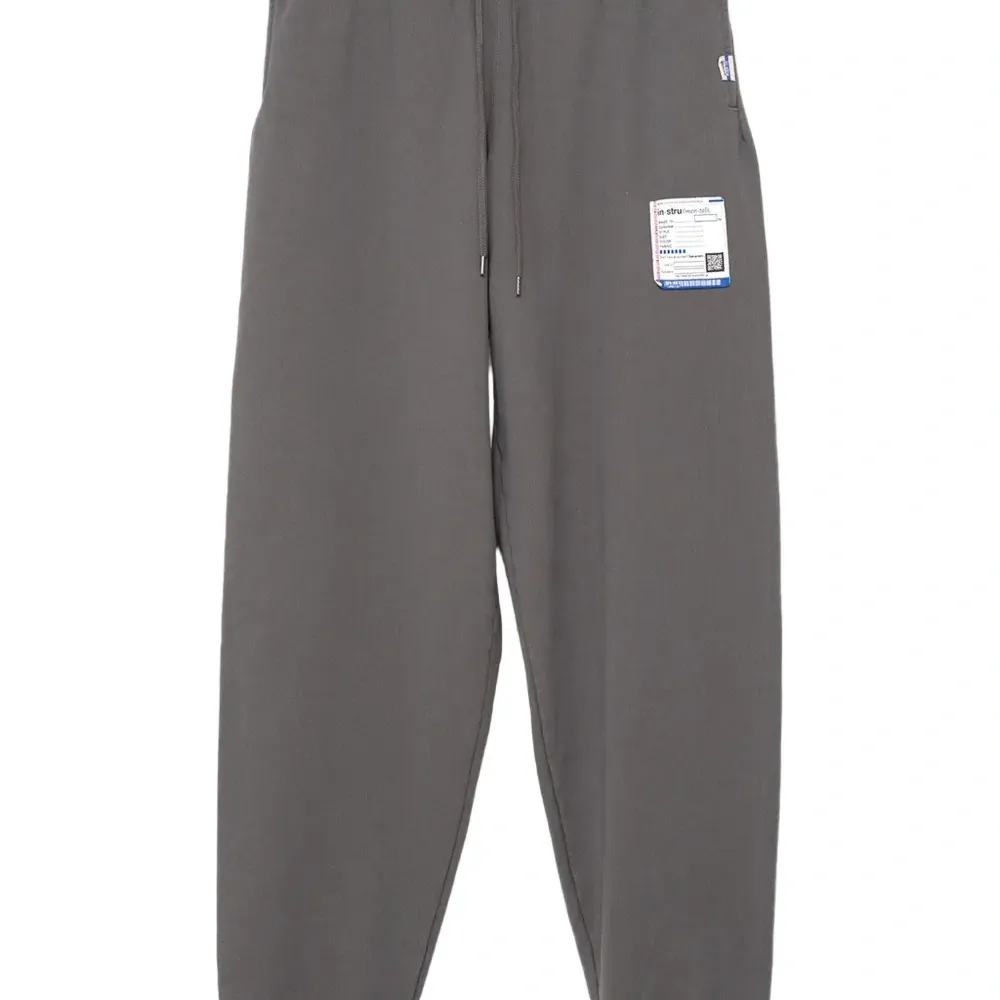 Брюки с нашивкой-логотипом