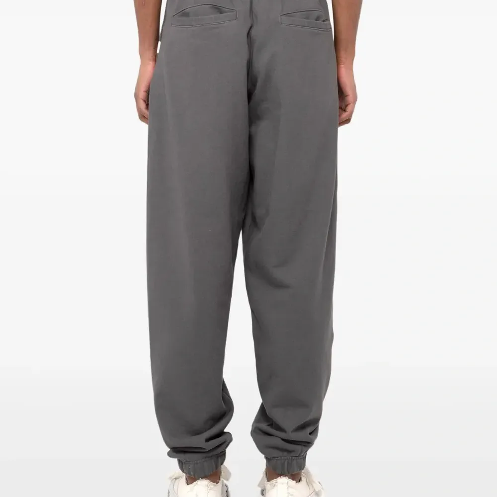 Брюки с нашивкой-логотипом