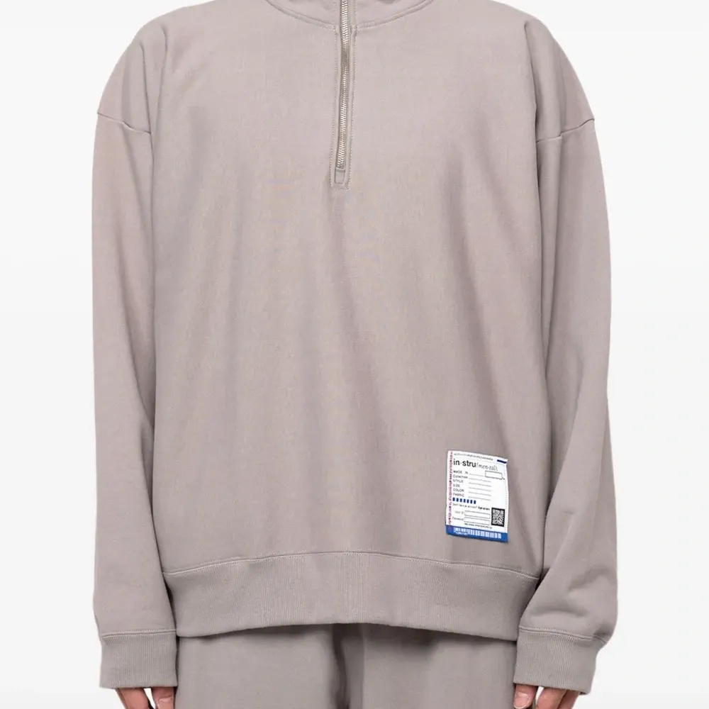 Толстовка с воротником на молнии