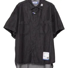 Джинсовая рубашка с накладными карманами