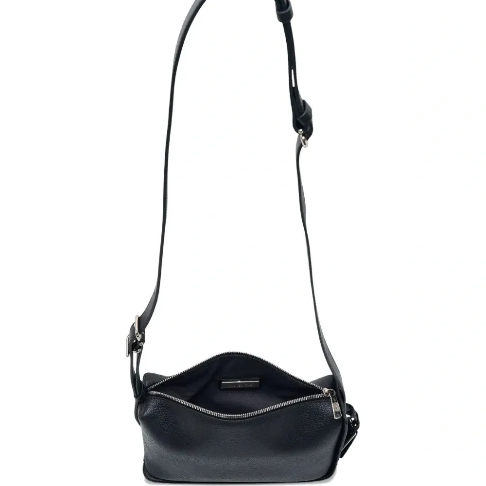 Сумка через плечо на молнии