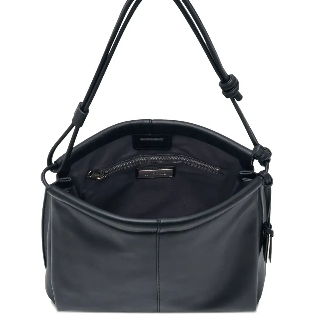 Сумка на плечо с узлом на ручке