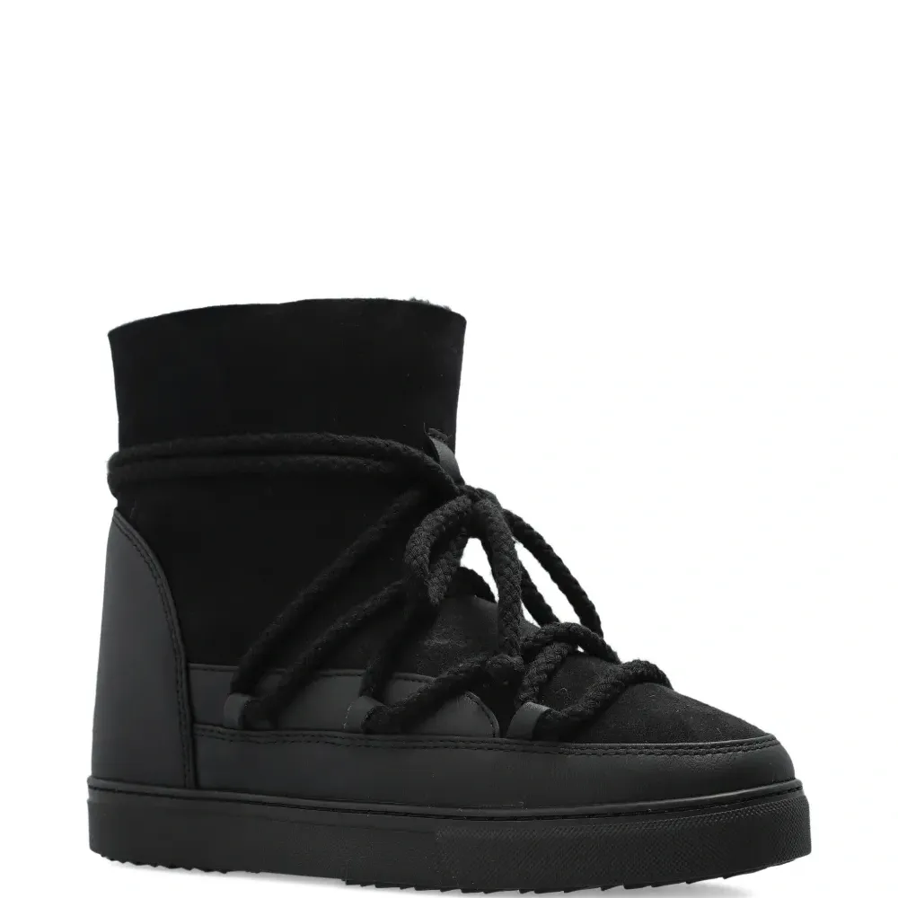 Зимние ботинки со шнурками