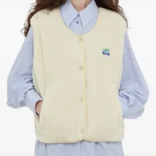 Флисовый жилет на пуговицах