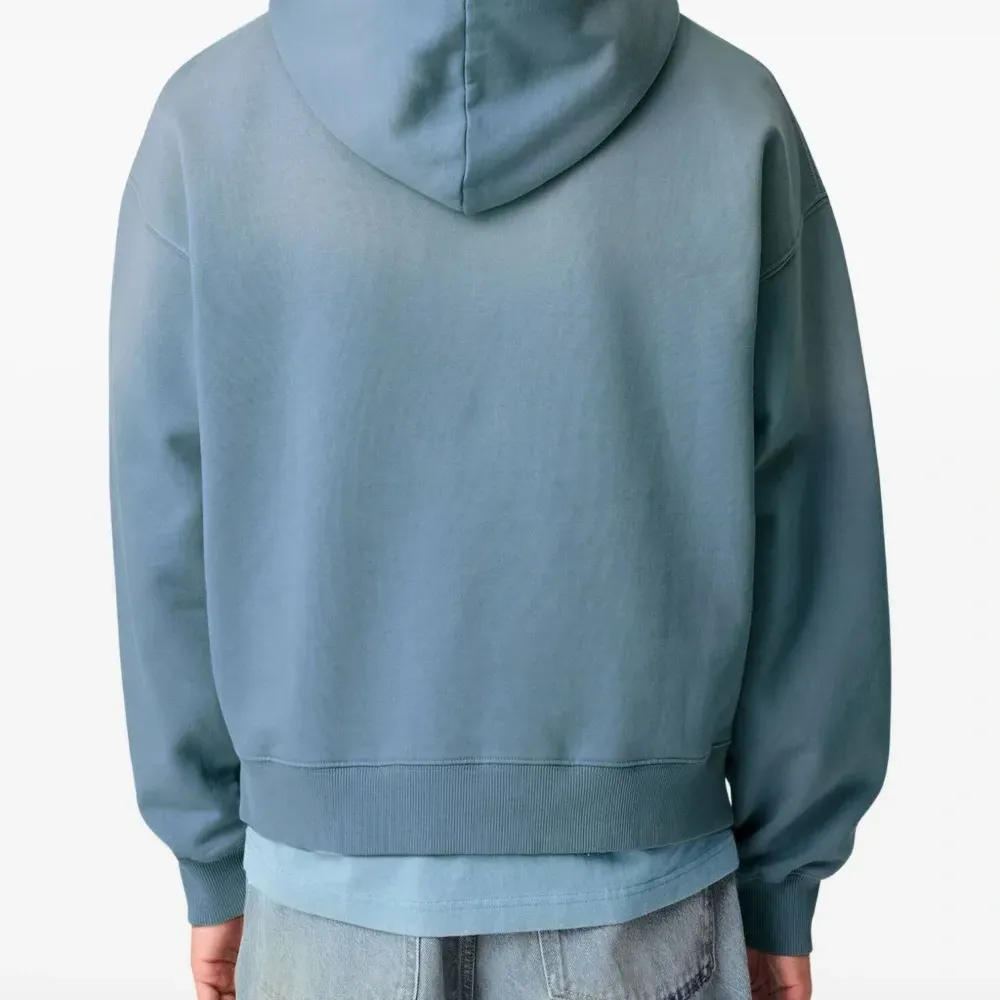 Худи с вышитым логотипом Худи с вышитым логотипом