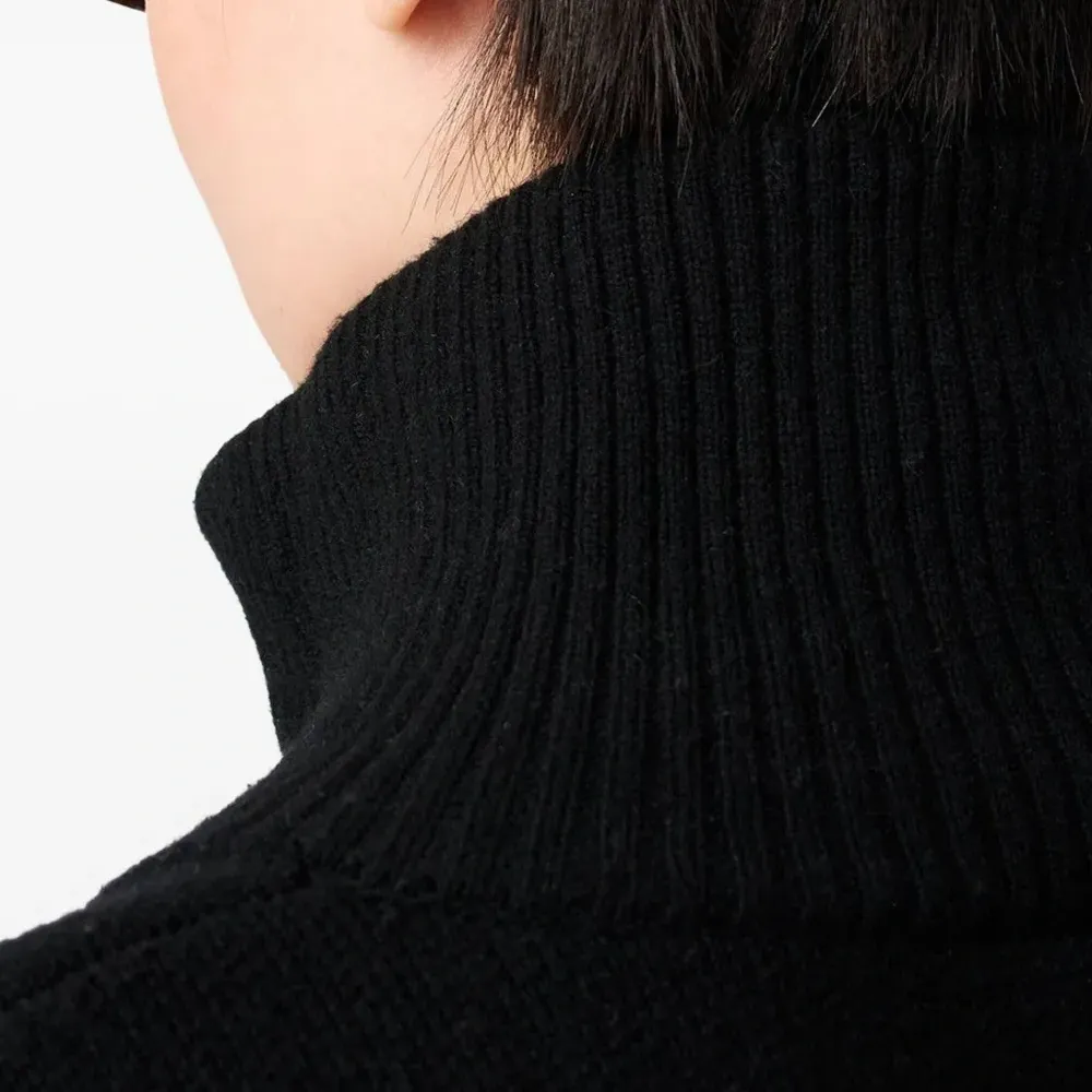 Бейсболка с вышивкой The Chain Stitch Бейсболка с вышивкой The Chain Stitch