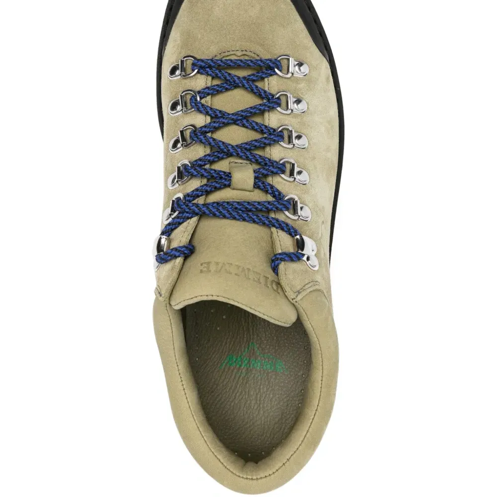 Ботинки на шнуровке Ботинки на шнуровке