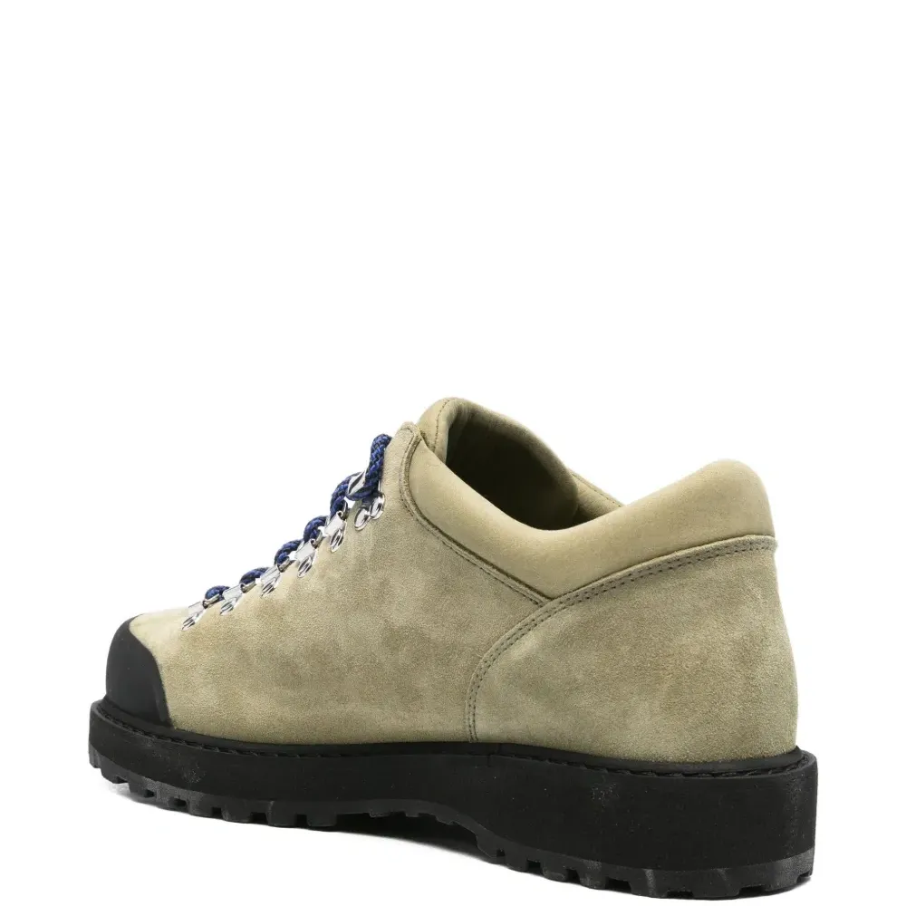 Ботинки на шнуровке Ботинки на шнуровке