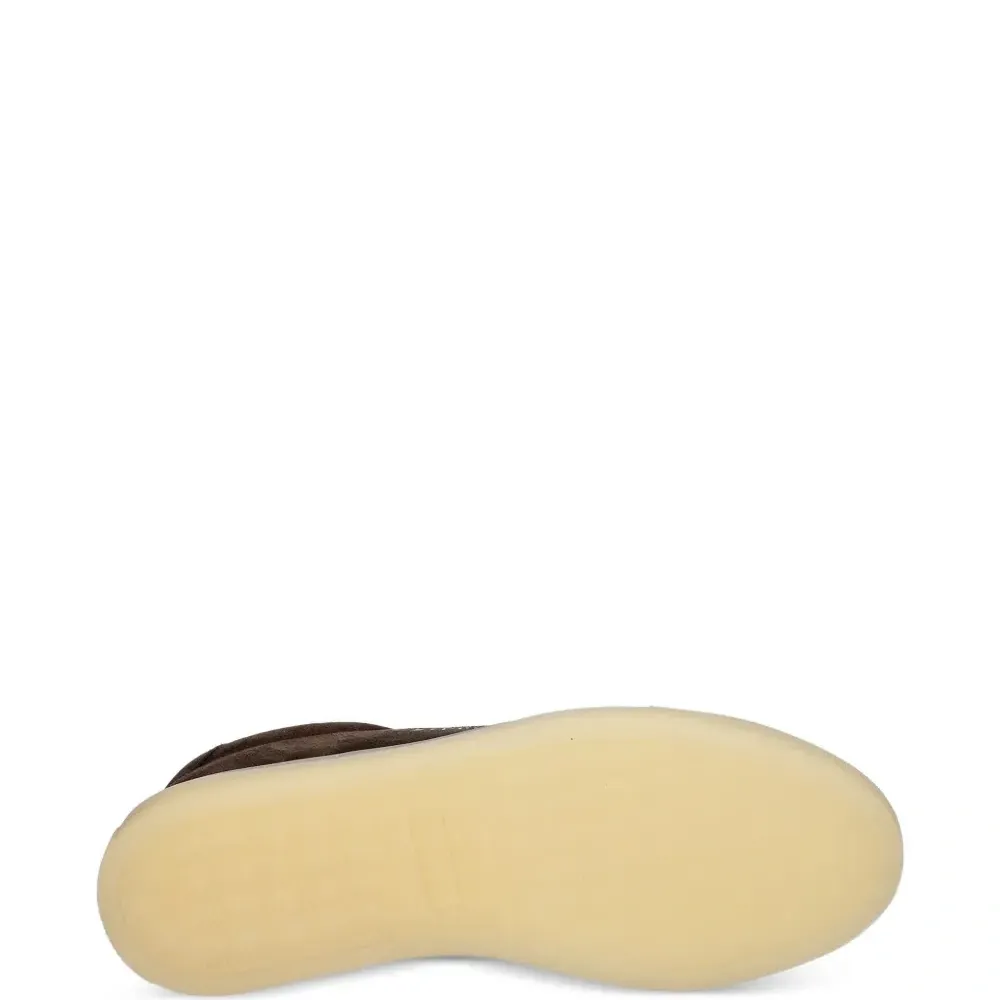 Кроссовки на шнуровке