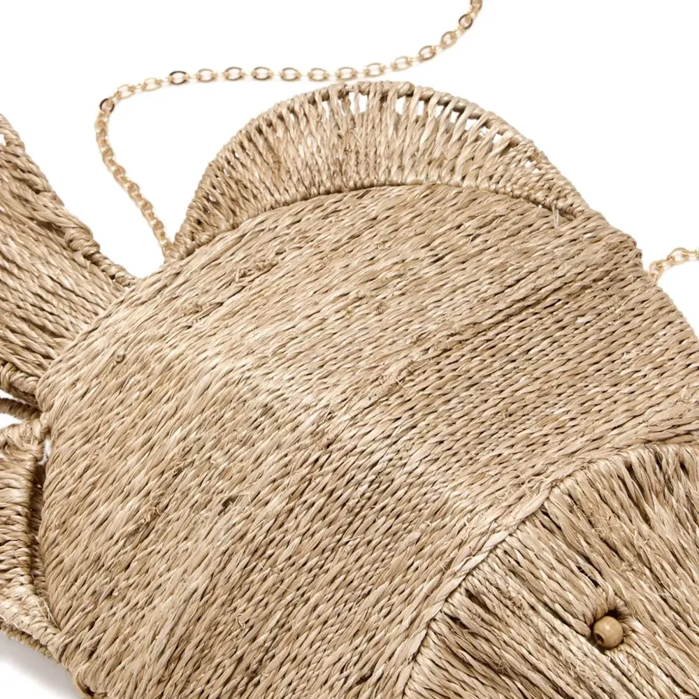 Плетеный клатч в форме рыбы