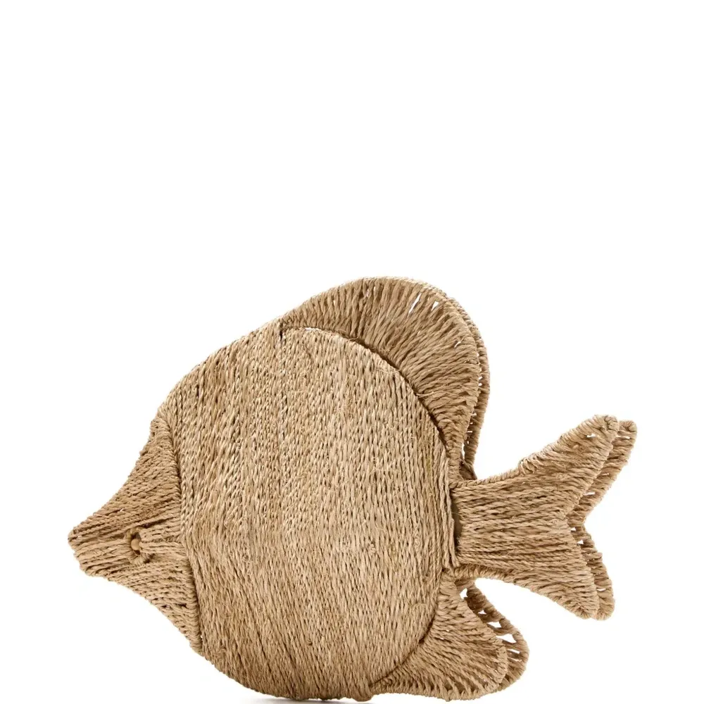 Плетеный клатч в форме рыбы