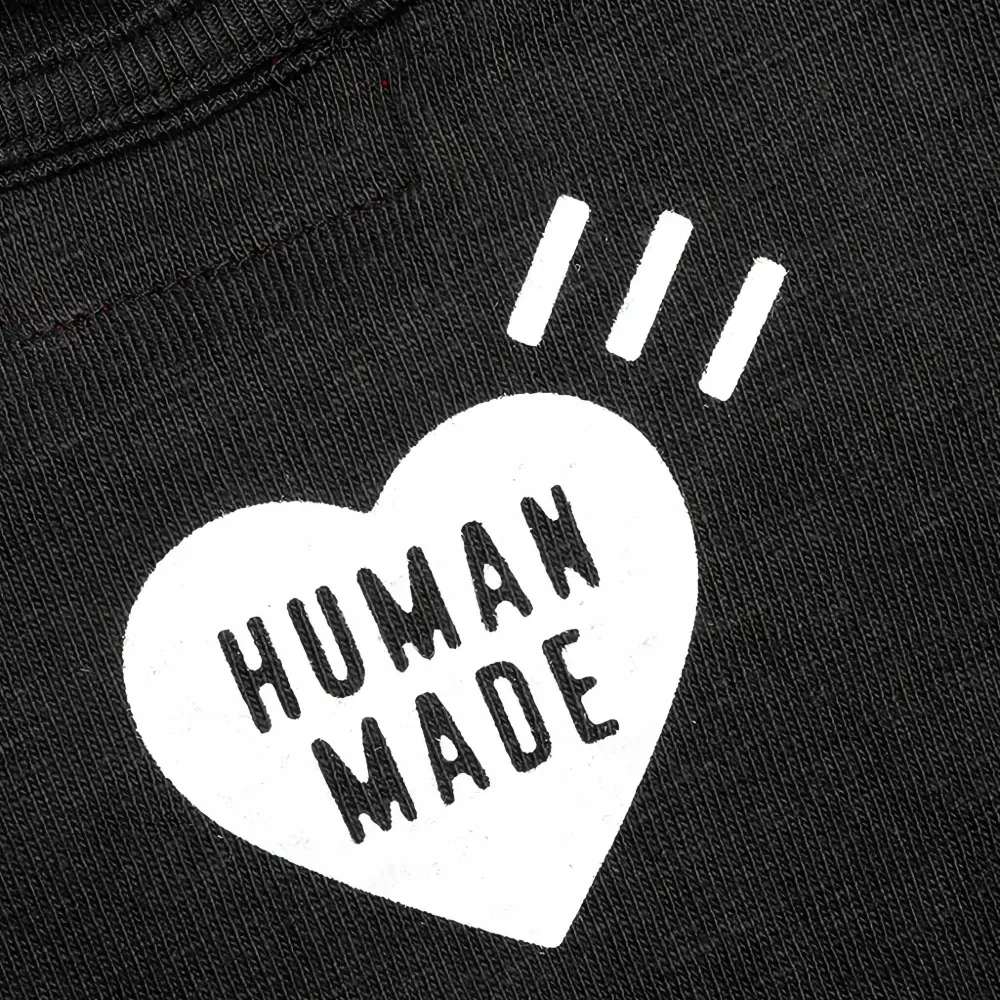 Футболка с логотипом