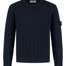 Свитер с круглым вырезом