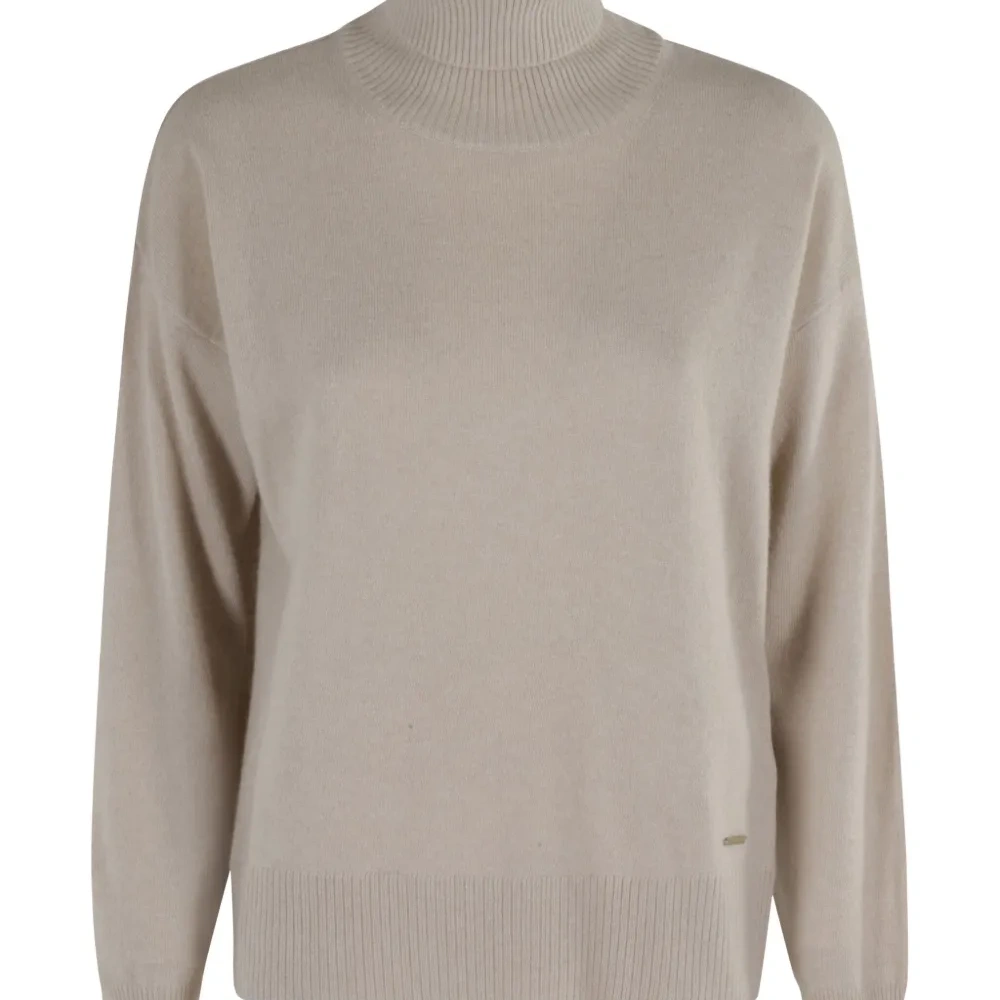 Кашемировый свитер с высоким воротником