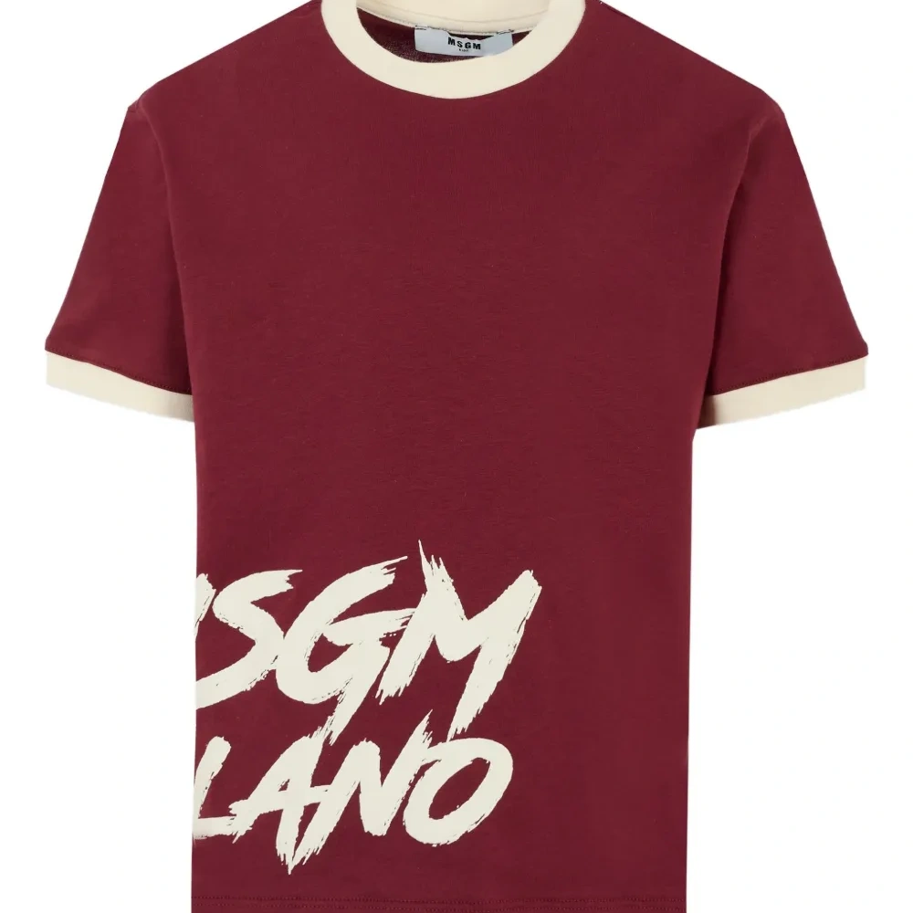 Футболка с логотипом