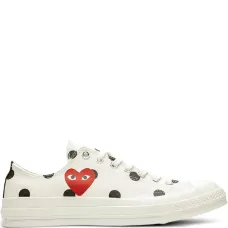 Кроссовки в горох