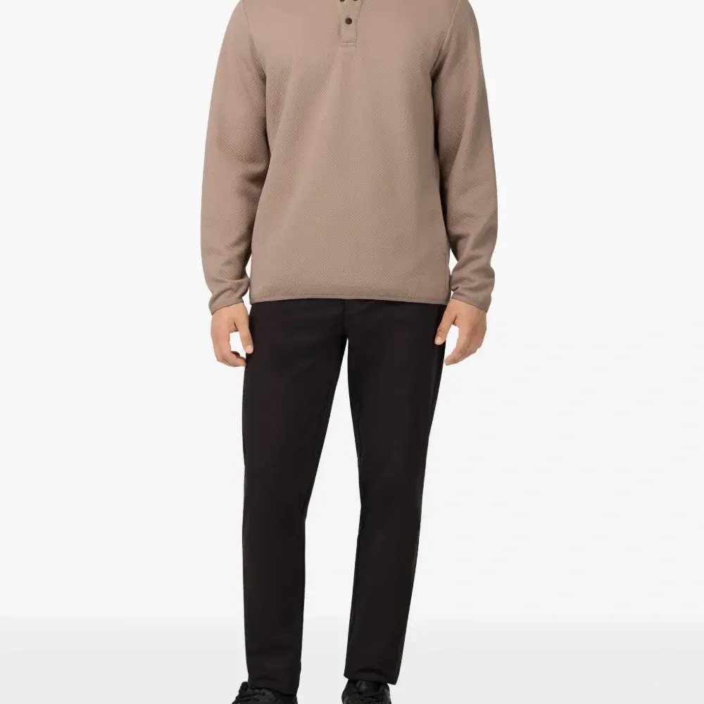 Толстовка с воротником-стойкой