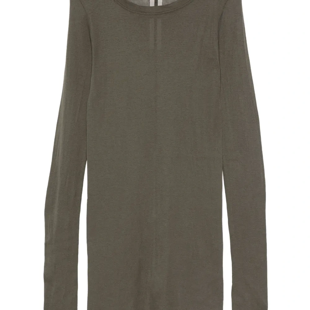 Футболка с длинными рукавами и необработанными краями