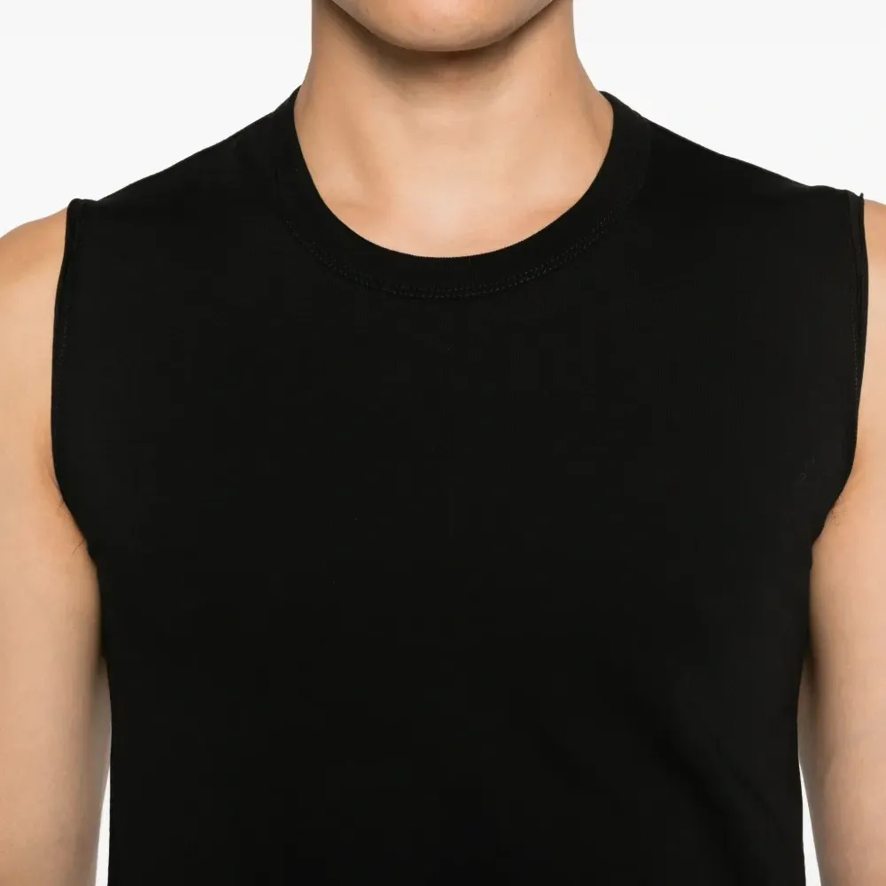 Топ без рукавов с круглым вырезом