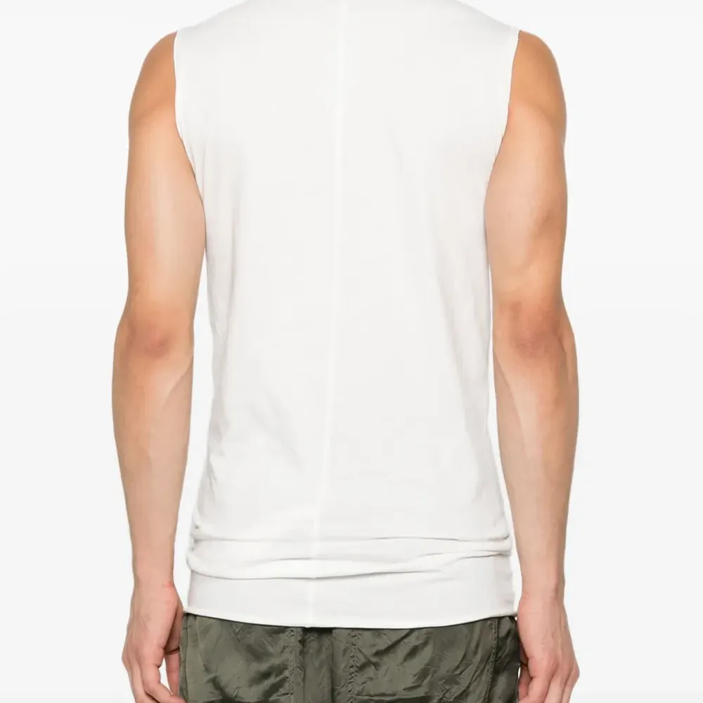 Топ с круглым вырезом Топ с круглым вырезом