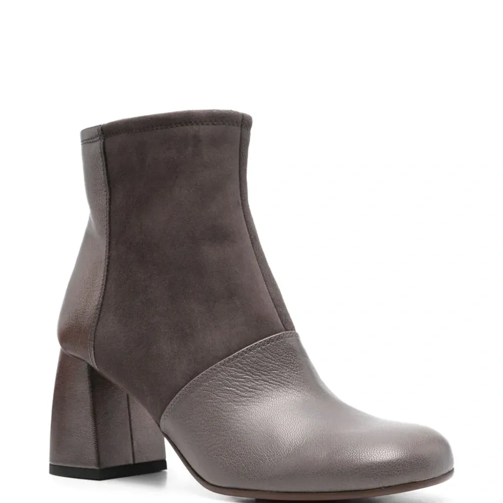 Ботильоны на каблуке Ботильоны на каблуке