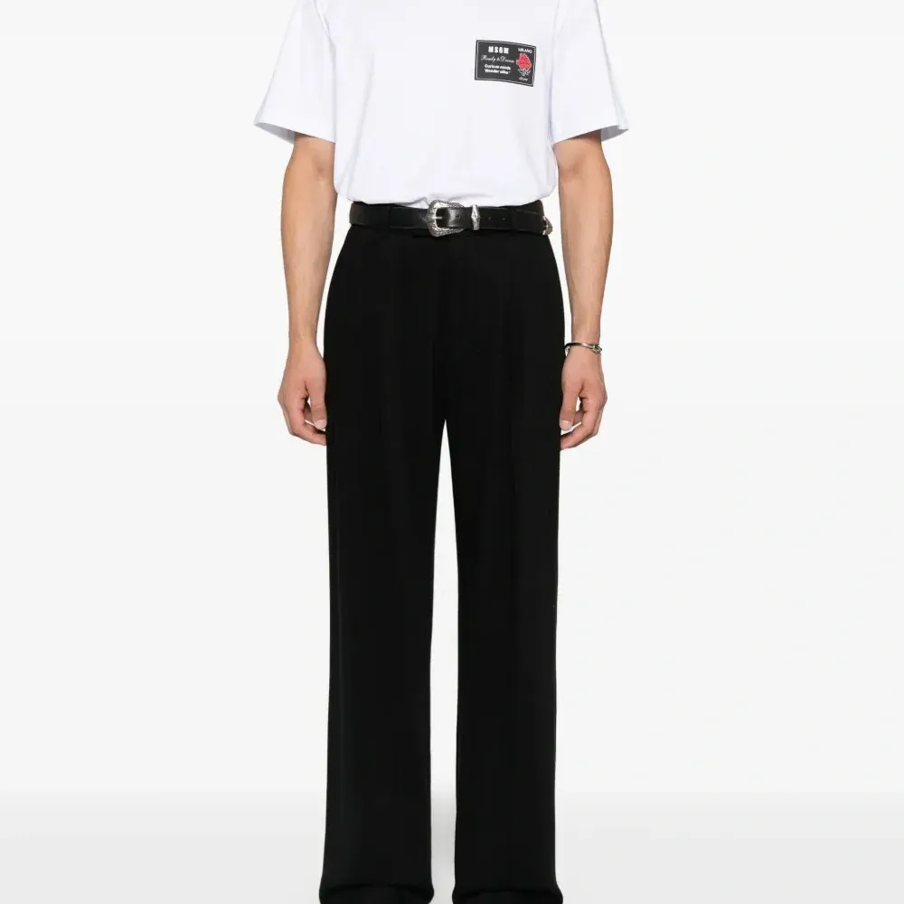 Футболка с круглым вырезом