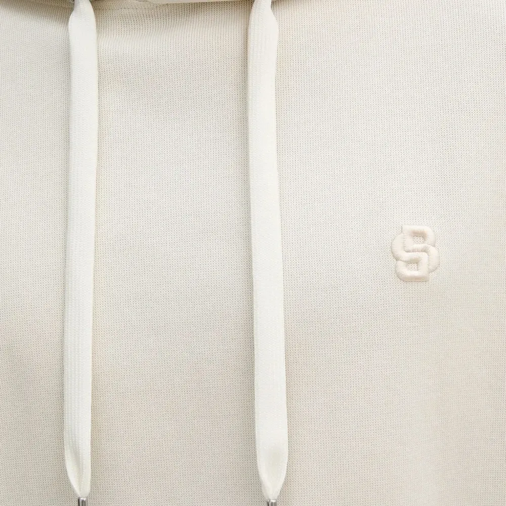 Худи с кулиской и вышитым логотипом