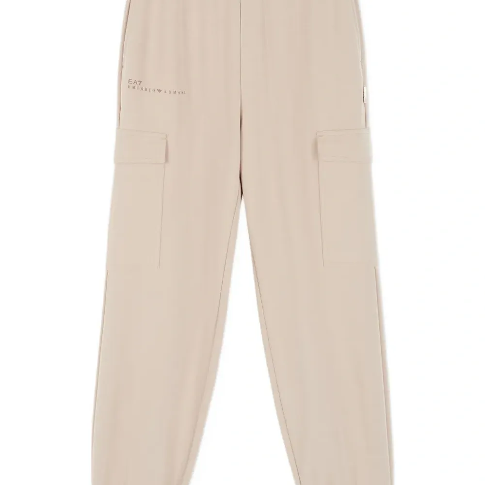 Брюки с карманами карго