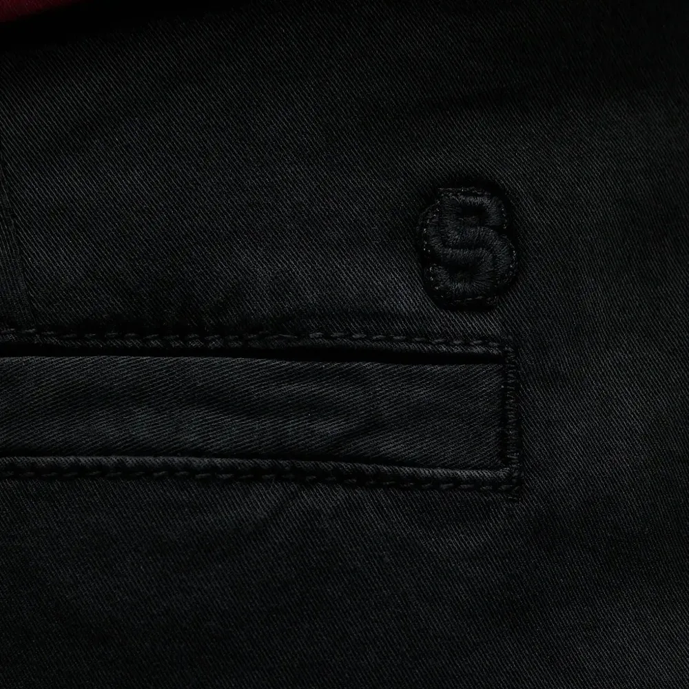 Брюки с вышивкой и карманами Брюки с вышивкой и карманами