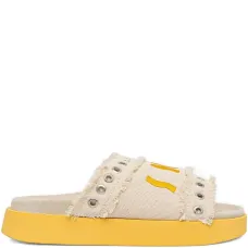 Сандалии с бахромой