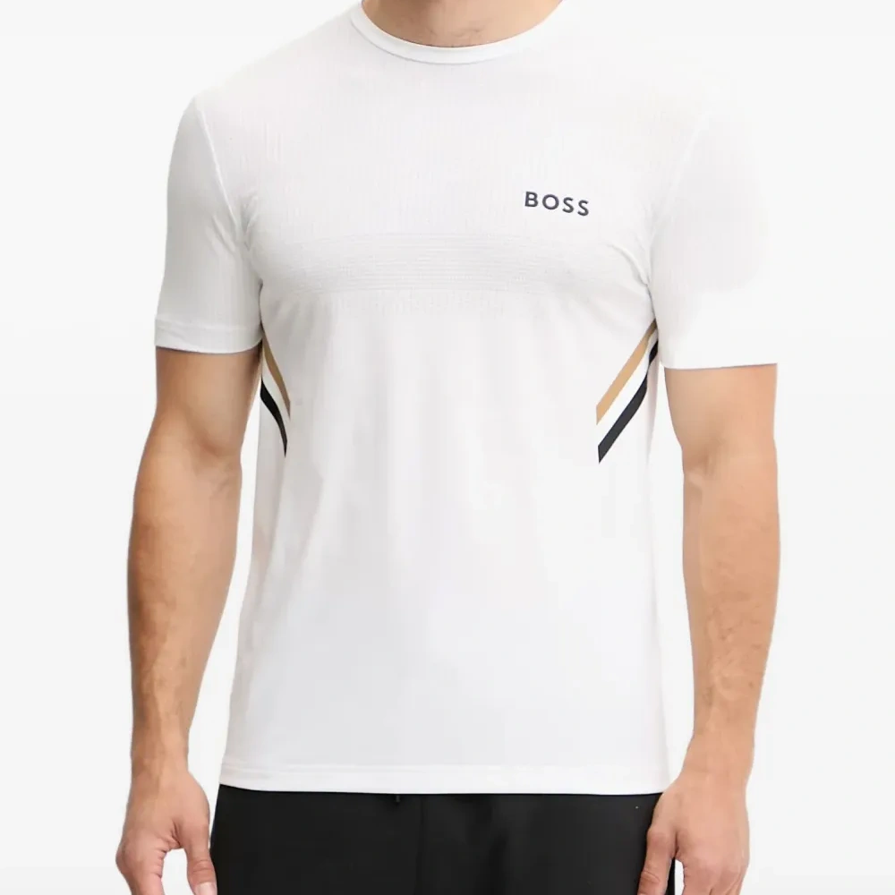 Футболка с отделкой в полоску