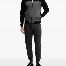 Свитер на молнии