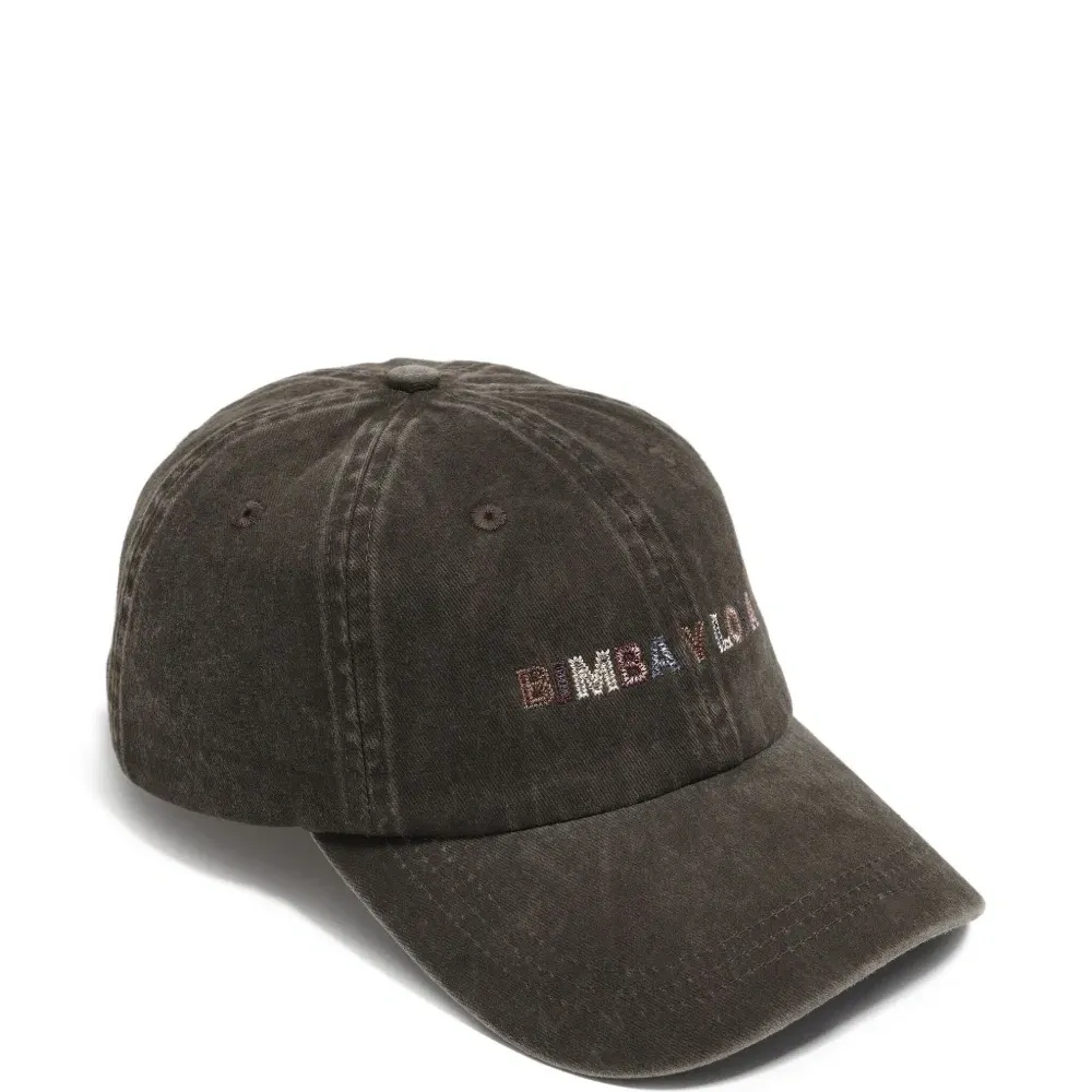 Кепка с вышивкой