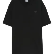 Футболка с вышитым логотипом