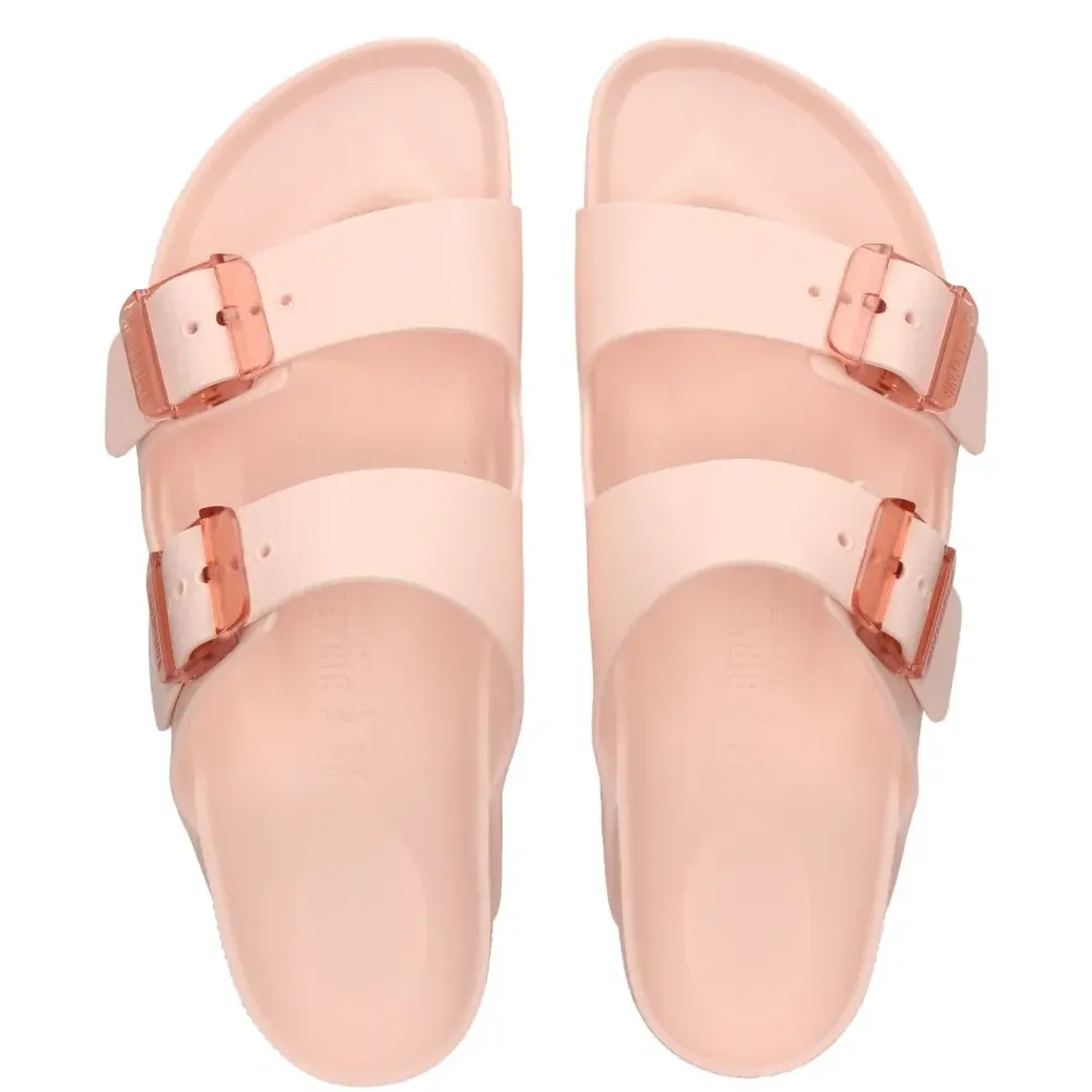 Шлепанцы с пряжками