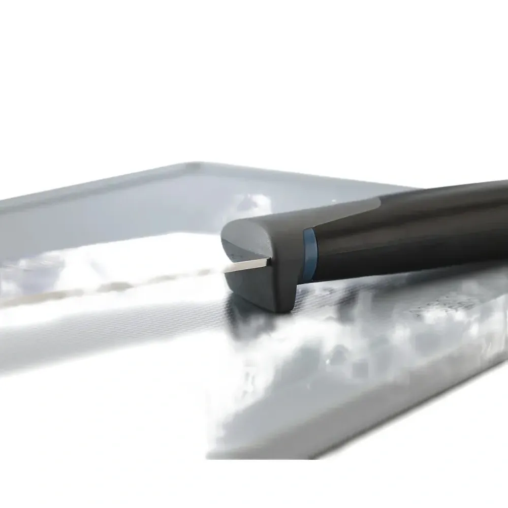 Набор ножей в подставке (набор из четырех предметов)