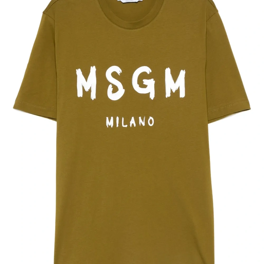 Футболка с логотипом