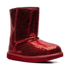 Угги Classic II Gel Hearts Red Угги Classic II Gel Hearts Red