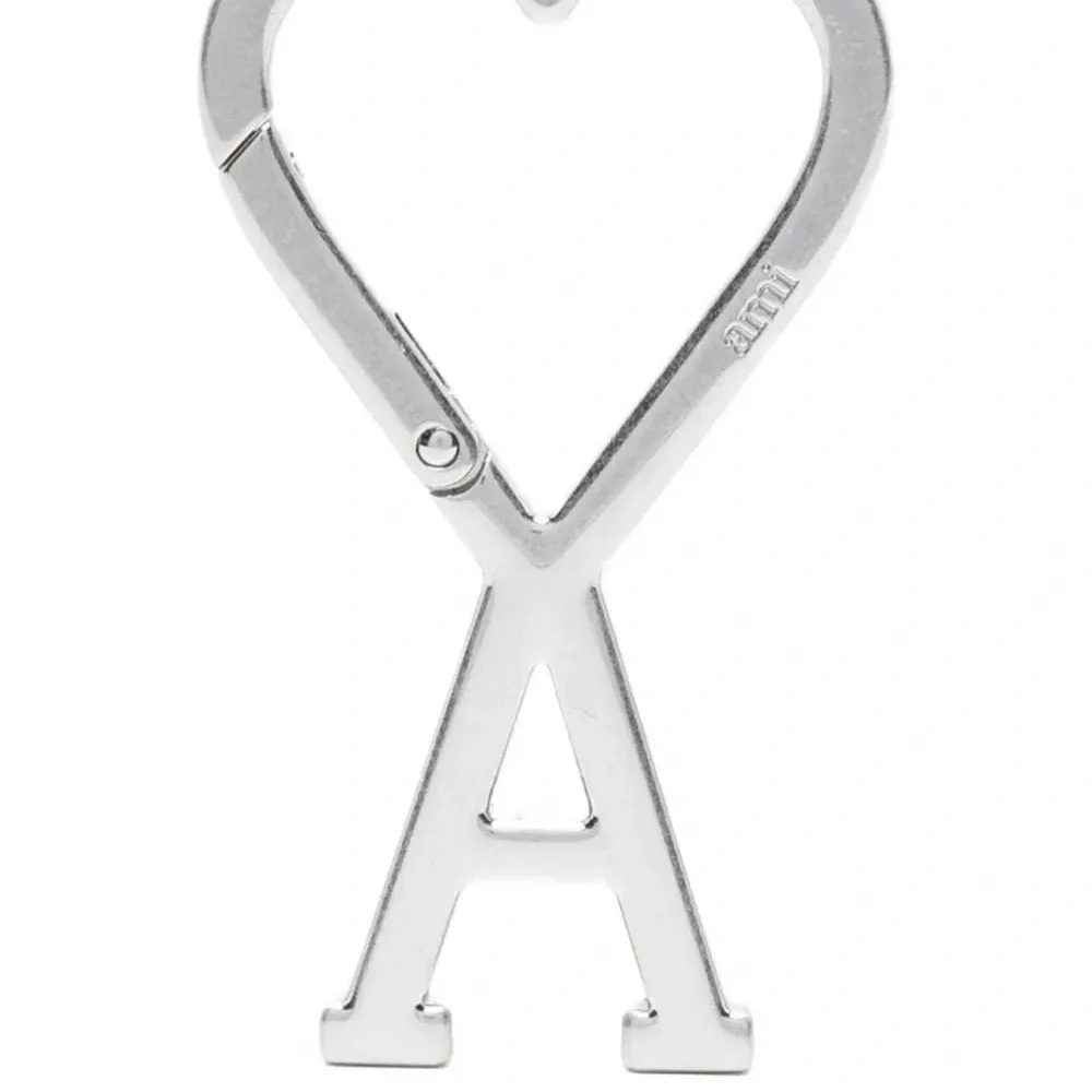 Брелок с логотипом Брелок с логотипом