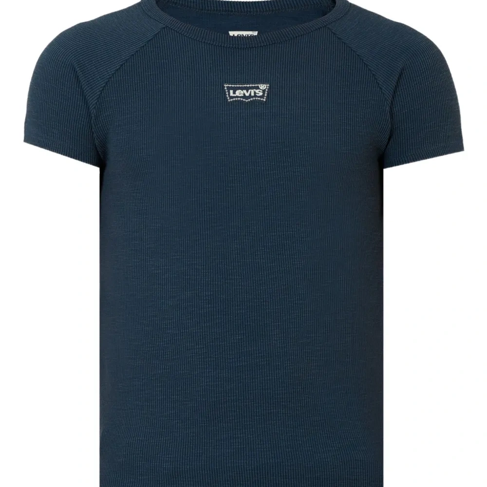 футболка с логотипом и рукавами реглан